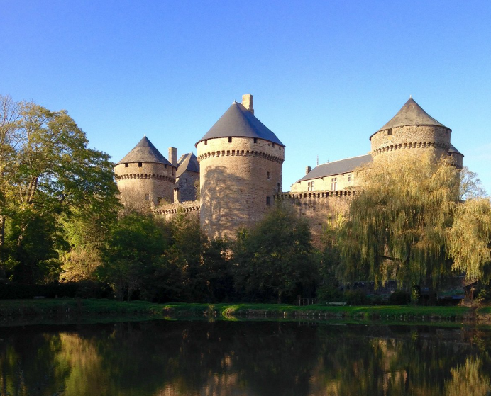 Castle Lassay, Lassay-les-Châteaux, France